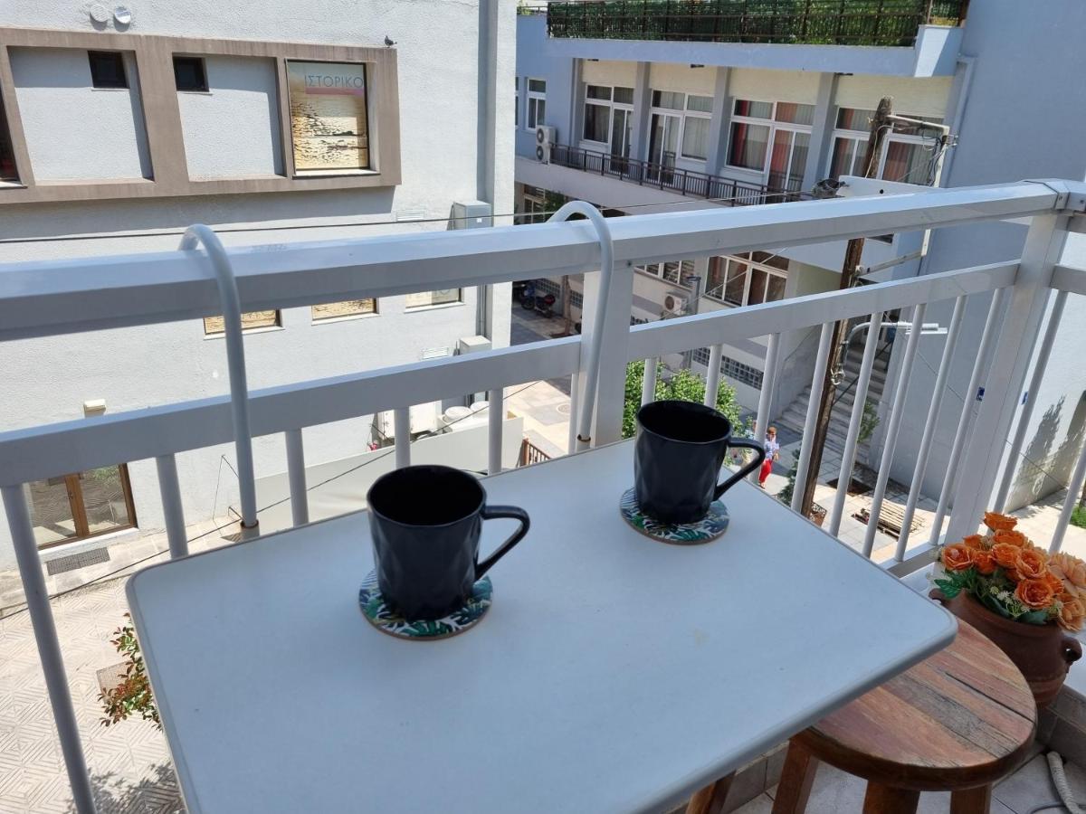 Betty'S Central Apartment Alexandroupolis Buitenkant foto