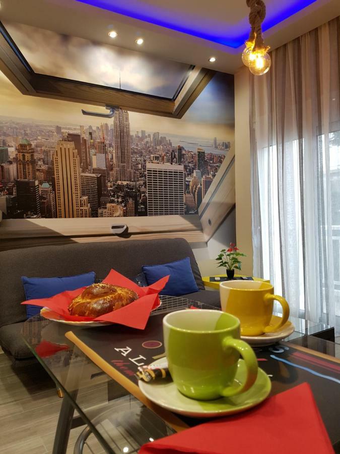 Betty'S Central Apartment Alexandroupolis Buitenkant foto